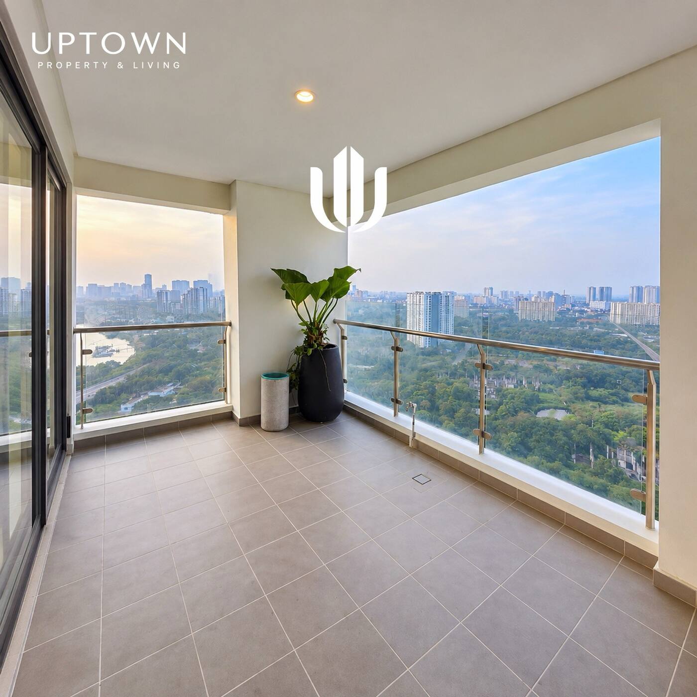 Cho thuê căn hộ penthouse Diamond Island 309m² tầng 25, view sông, nội thất đầy đủ