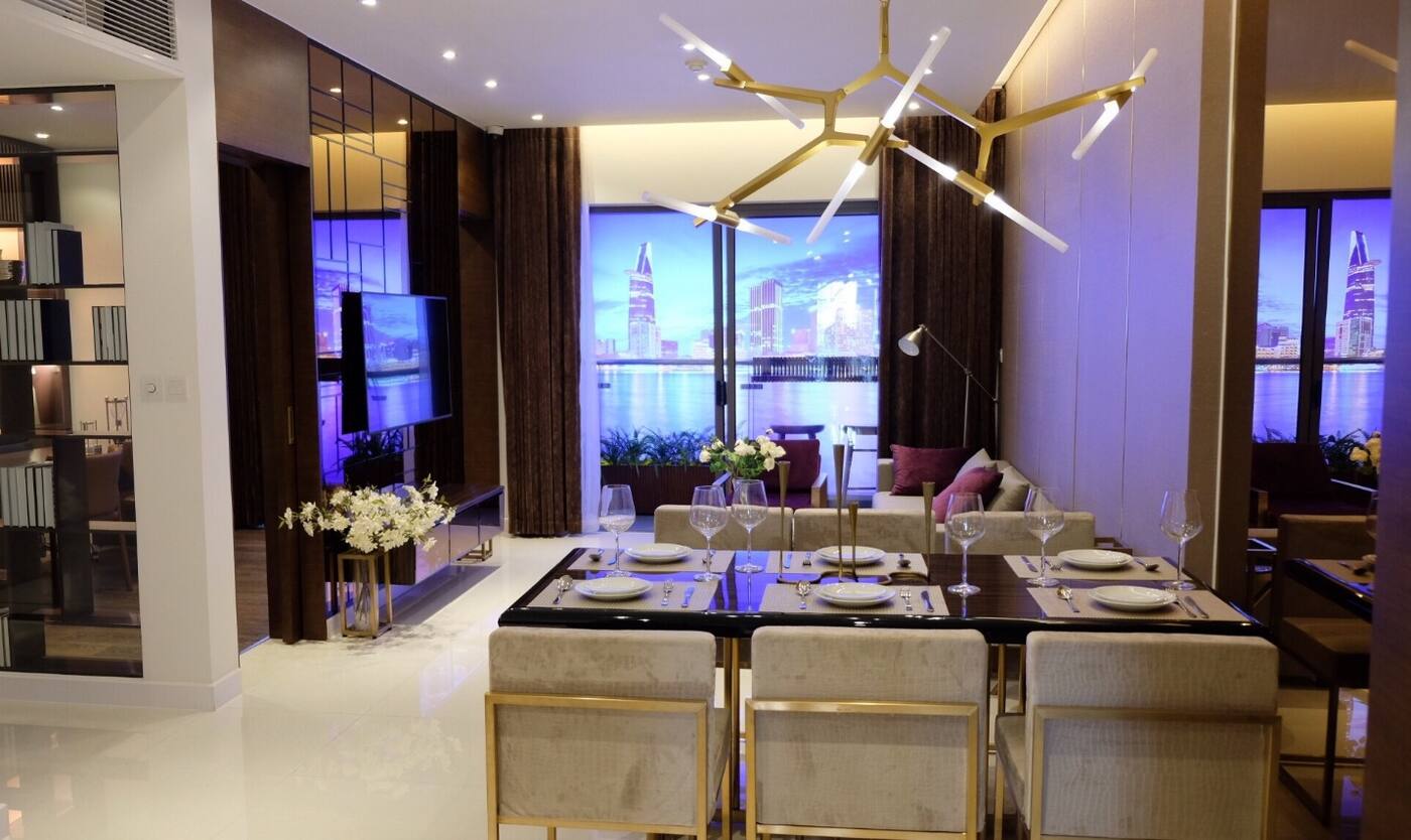A picture containing text, indoor, ceiling, window Description automatically generated